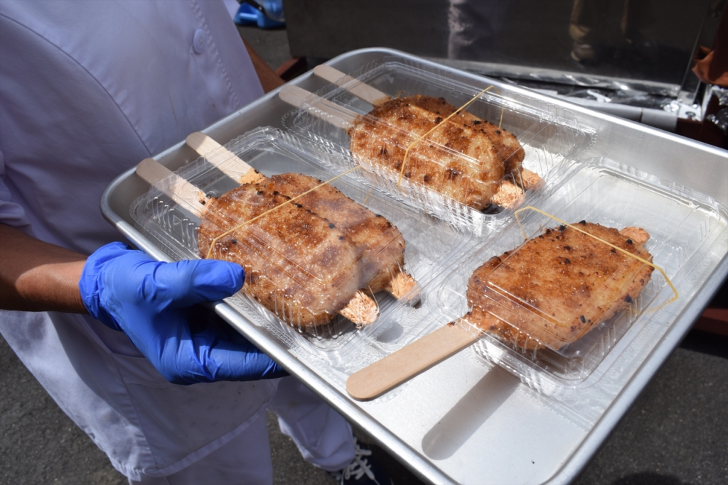 五平餅は焼き立てが美味しい くりくりの里