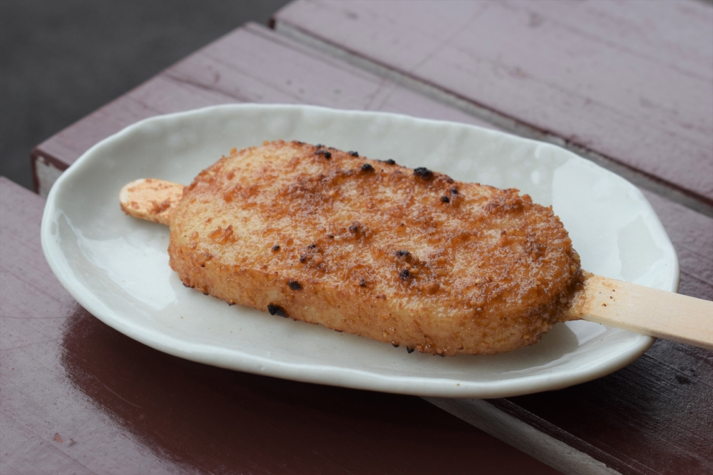 五平餅は焼き立てが美味しい くりくりの里